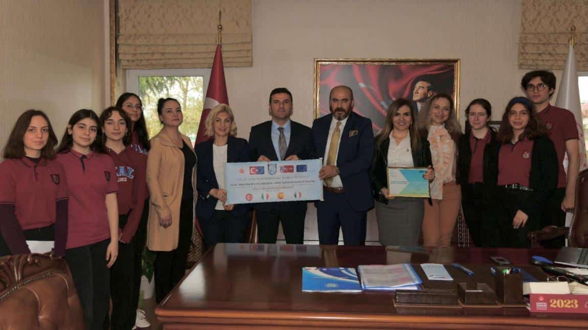 Kanuni Anadolu Lisesi Erasmus+KA220 projesi kapsamında Trabzon Milli Eğitim Müdürlüğünde 